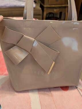 Ted Baker Patent Tote with Signature Bow in Nude